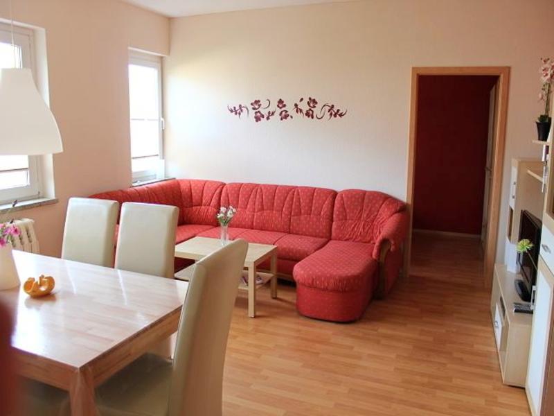 Ferienwohnung Ruegen In Samtens Bilik gambar